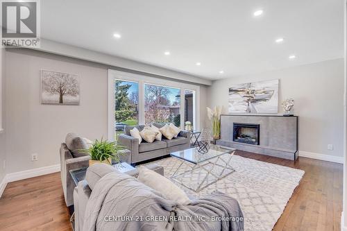 55 Regency Square, Toronto, ON - Indoor Photo Showing Living Room With Fireplace