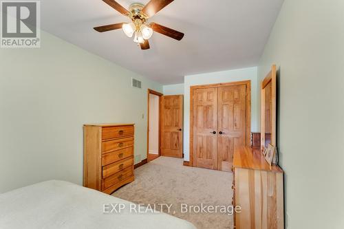 229 Lake Drive N, Georgina, ON - Indoor Photo Showing Bedroom