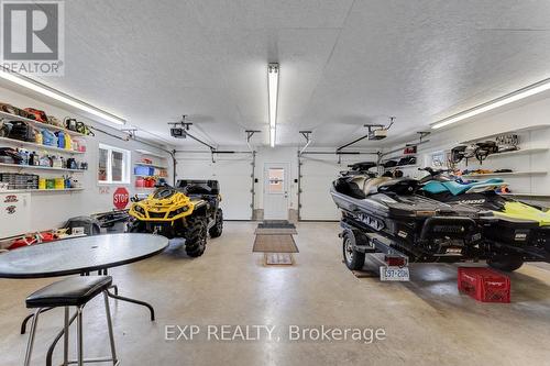 229 Lake Drive N, Georgina, ON - Indoor Photo Showing Garage