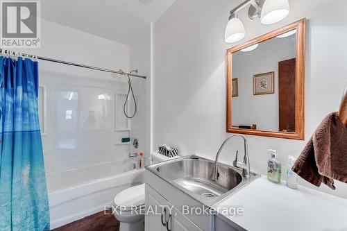 229 Lake Drive N, Georgina (Historic Lakeshore Communities), ON - Indoor Photo Showing Bathroom