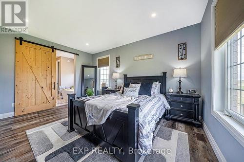 505 Eldon Station Road, Kawartha Lakes, ON - Indoor Photo Showing Bedroom