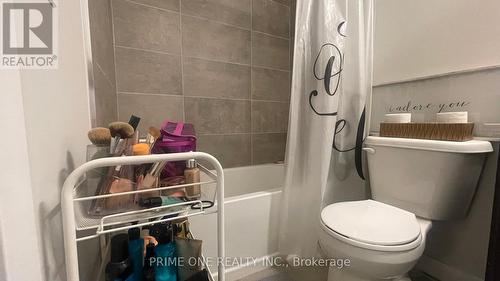 905 - 15 Queen Street S, Hamilton, ON - Indoor Photo Showing Bathroom