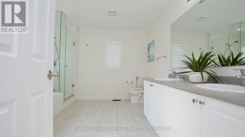 104 Sharpe Crescent, New Tecumseth, ON - Indoor Photo Showing Bathroom