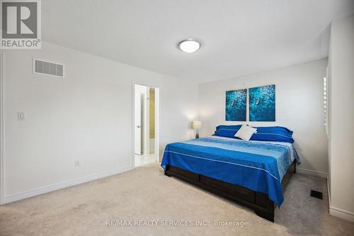104 Sharpe Crescent, New Tecumseth, ON - Indoor Photo Showing Bedroom