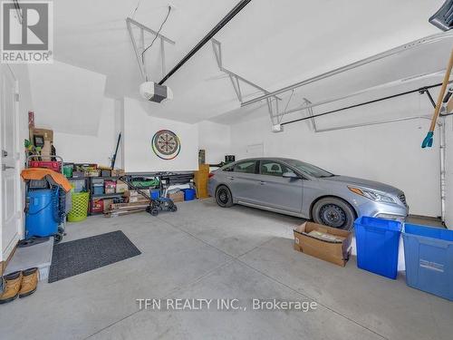 24 Noble Court, Amherstburg, ON - Indoor Photo Showing Garage
