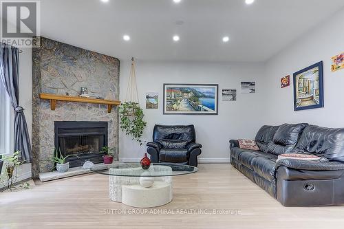40 Red Rock Drive, Richmond Hill, ON - Indoor Photo Showing Living Room With Fireplace