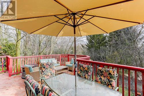 40 Red Rock Drive, Richmond Hill, ON - Outdoor With Deck Patio Veranda
