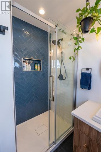 9 Ballylee Crescent, St. John'S, NL - Indoor Photo Showing Bathroom