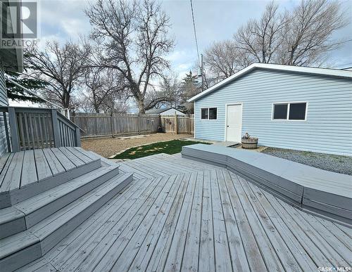 336 7Th Avenue Nw, Swift Current, SK - Outdoor With Deck Patio Veranda
