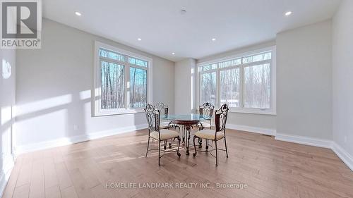 11 Warbler Way, Oro-Medonte, ON - Indoor Photo Showing Dining Room