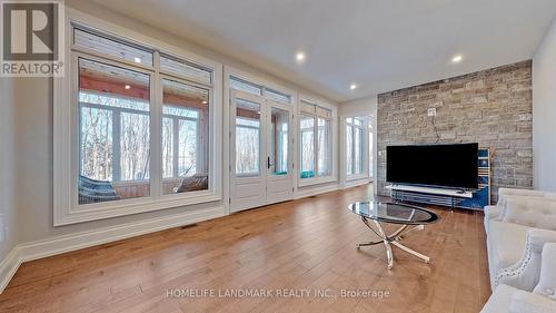 11 Warbler Way, Oro-Medonte, ON - Indoor Photo Showing Living Room With Fireplace