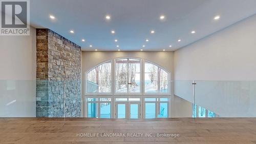 11 Warbler Way, Oro-Medonte, ON - Indoor Photo Showing Other Room