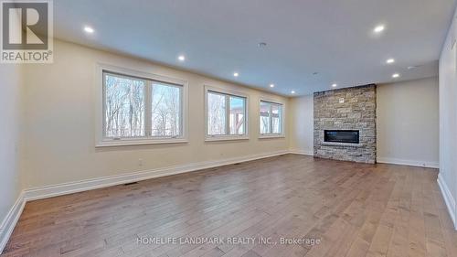 11 Warbler Way, Oro-Medonte, ON - Indoor With Fireplace