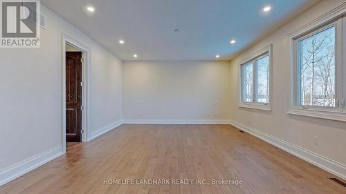 11 Warbler Way, Oro-Medonte, ON - Indoor Photo Showing Other Room