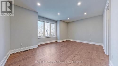 11 Warbler Way, Oro-Medonte, ON - Indoor Photo Showing Other Room