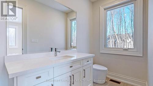 11 Warbler Way, Oro-Medonte, ON - Indoor Photo Showing Bathroom