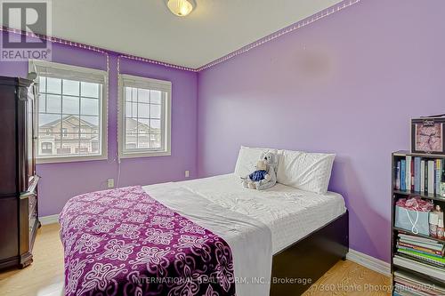 8 Dewridge Court, Brampton, ON - Indoor Photo Showing Bedroom