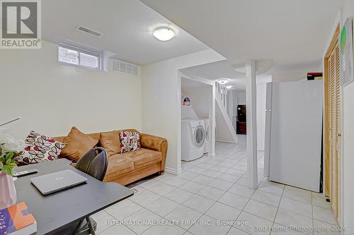8 Dewridge Court, Brampton, ON - Indoor Photo Showing Laundry Room