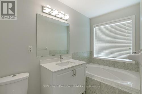 Upper - 1327 Weir Chase, Mississauga, ON - Indoor Photo Showing Bathroom