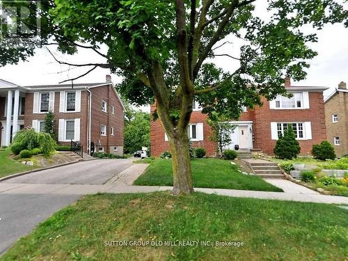 112 Stephen Drive, Toronto, ON - Outdoor With Facade