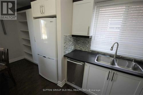 112 Stephen Drive, Toronto (Stonegate-Queensway), ON - Indoor Photo Showing Kitchen With Double Sink