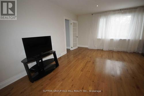 112 Stephen Drive, Toronto (Stonegate-Queensway), ON - Indoor Photo Showing Other Room