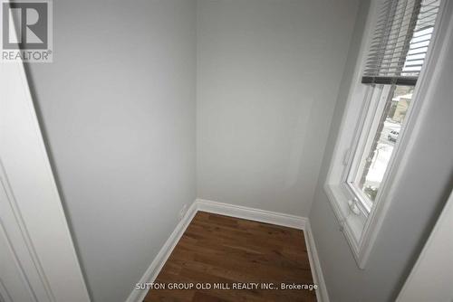 112 Stephen Drive, Toronto (Stonegate-Queensway), ON - Indoor Photo Showing Other Room