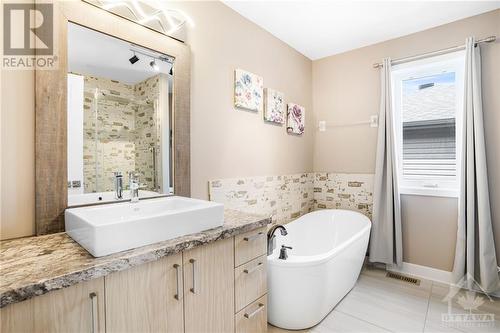 690 Roxane Crescent, Hawkesbury, ON - Indoor Photo Showing Bathroom