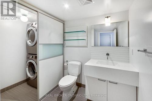120 - 55 Stewart Street, Toronto, ON - Indoor Photo Showing Laundry Room