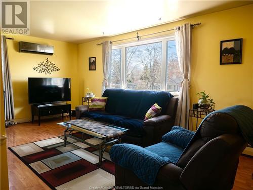 207 Diligente, Riverview, NB - Indoor Photo Showing Living Room