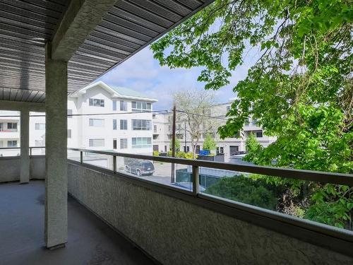 106-680 Doyle Avenue, Kelowna, BC - Outdoor With Balcony With Exterior