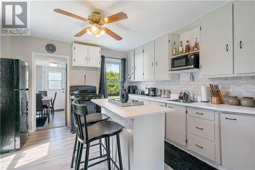 455 Boundary Street, Prescott, ON - Indoor Photo Showing Kitchen With Upgraded Kitchen