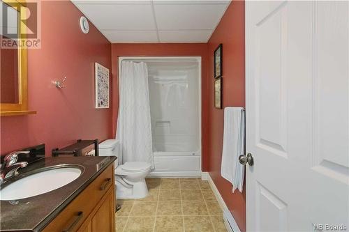 60 Weavers Way, Fredericton, NB - Indoor Photo Showing Bathroom