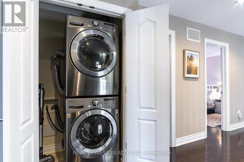 43 Via Borghese Street, Vaughan, ON - Indoor Photo Showing Laundry Room