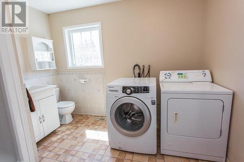 25 Lighthouse Point Dr, Thessalon, ON - Indoor Photo Showing Bathroom