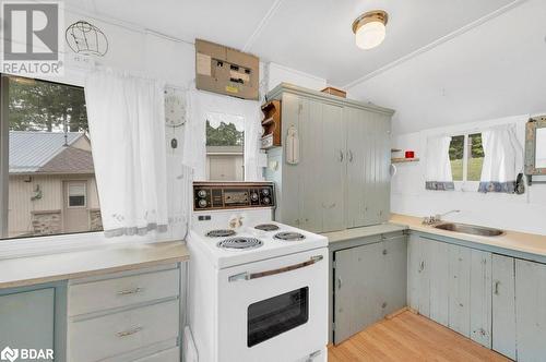 89B Rush Lane, Tweed, ON - Indoor Photo Showing Kitchen