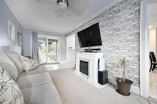 177 Maplewood Avenue, Hamilton, ON - Indoor Photo Showing Living Room With Fireplace