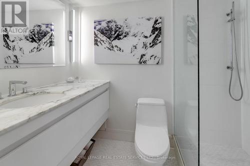 501 - 63 St Clair Avenue W, Toronto, ON - Indoor Photo Showing Bathroom