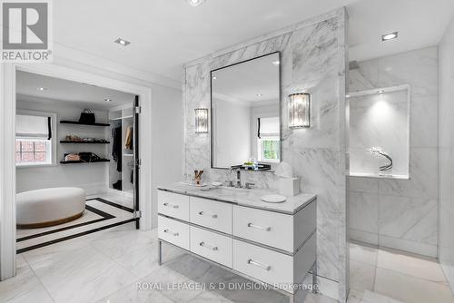 148 Forest Hill Road, Toronto, ON - Indoor Photo Showing Bathroom