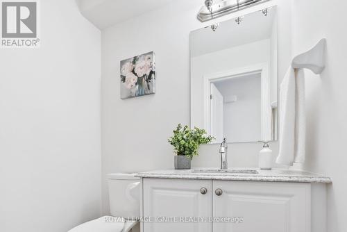 1786 Silverstone Crescent, Oshawa, ON - Indoor Photo Showing Bathroom