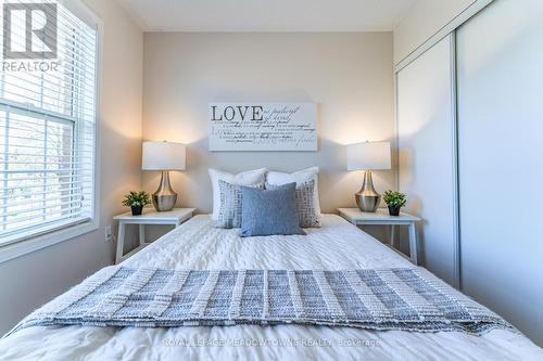 424 Bundy Drive, Milton, ON - Indoor Photo Showing Bedroom