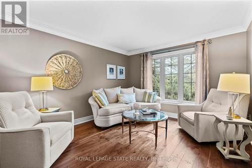 251 Foxridge Drive, Hamilton, ON - Indoor Photo Showing Living Room