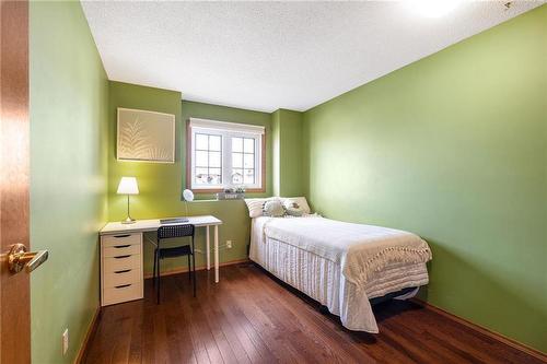 11 Portwood Road, Winnipeg, MB - Indoor Photo Showing Bedroom