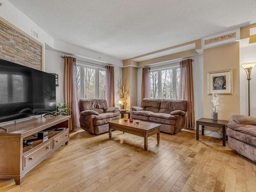 Living room - 210-4984 Rue Lionel-Groulx, Saint-Augustin-De-Desmaures, QC - Indoor Photo Showing Living Room