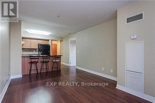 707 - 50 Disera Drive, Vaughan, ON - Indoor