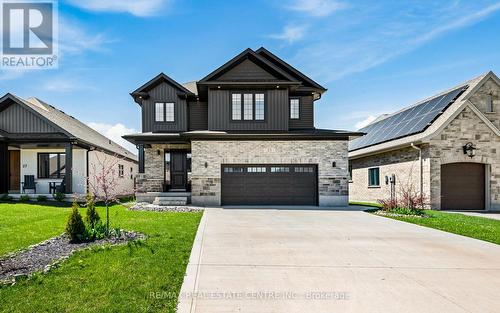 23 Carriage Crossing, Mapleton, ON - Outdoor With Facade