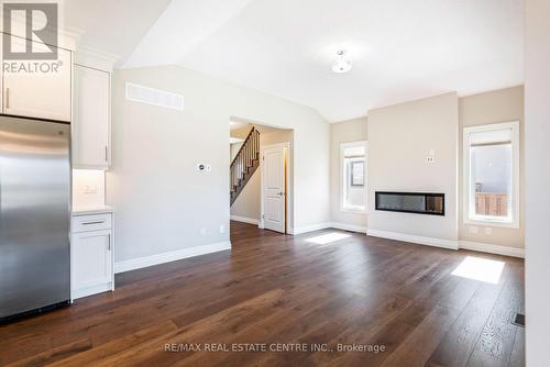 23 Carriage Crossing, Mapleton, ON - Indoor