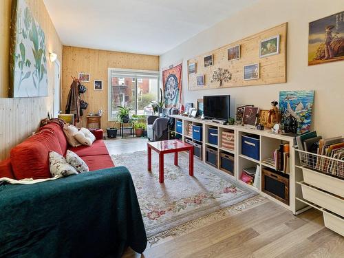 Salon - 2407  - 2411 Av. De La Salle, Montréal (Mercier/Hochelaga-Maisonneuve), QC - Indoor Photo Showing Living Room