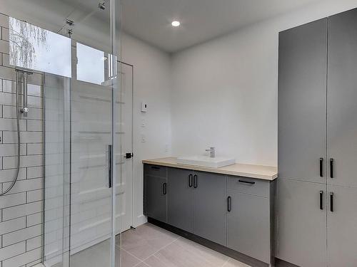 Bathroom - 1028 Rue Bissonnette, Saint-Blaise-Sur-Richelieu, QC - Indoor Photo Showing Other Room