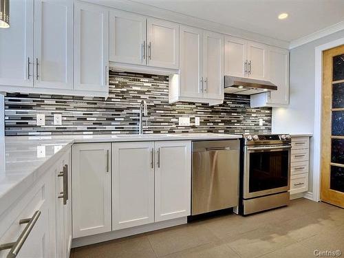 Cuisine - 2A Av. St-Joachim, Pointe-Claire, QC - Indoor Photo Showing Kitchen With Upgraded Kitchen